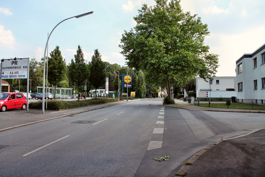 Engelbertstr. (Gelsenkirchen-Resse) / 25.06.2015 by Daniil Bartholomae