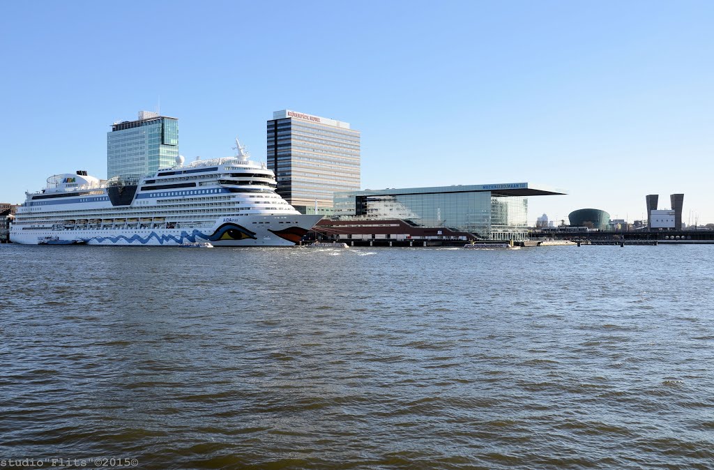 Passenger Terminal Piet Heinkade 27 1019 BR Amsterdam by Henk van der Woerdt