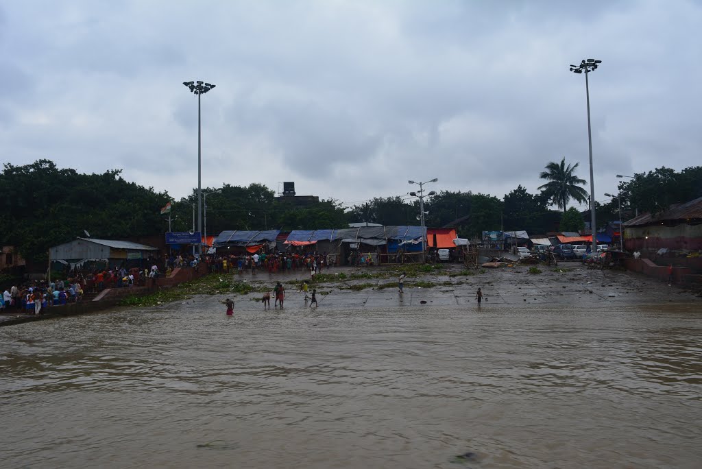 Ahiritola Launch Ghat by anish kumar