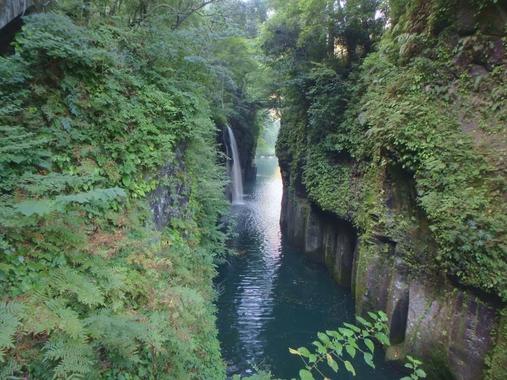 Mitai, Takachiho, Nishiusuki District, Miyazaki Prefecture 882-1101, Japan by shinji noguchi