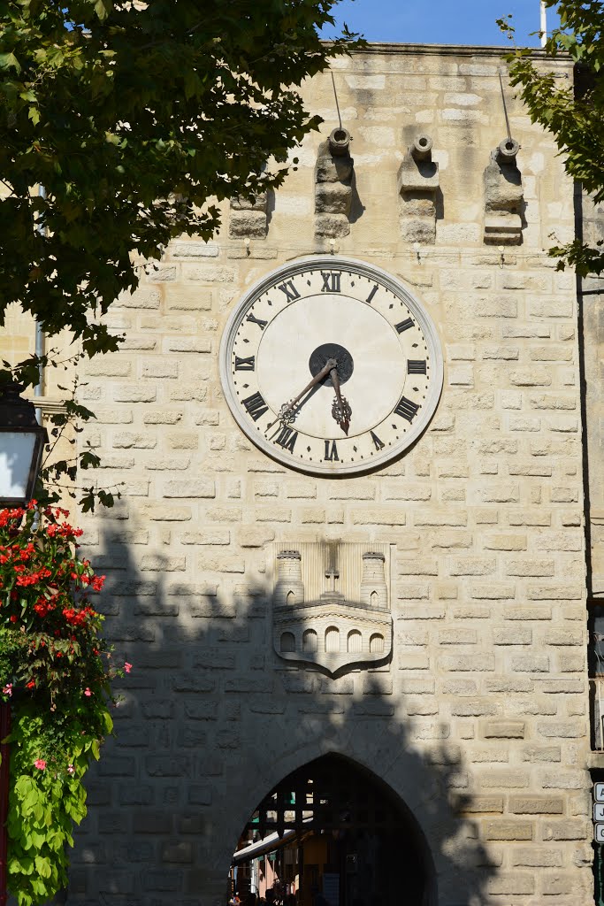 30250 Sommières, France by pierre getrey