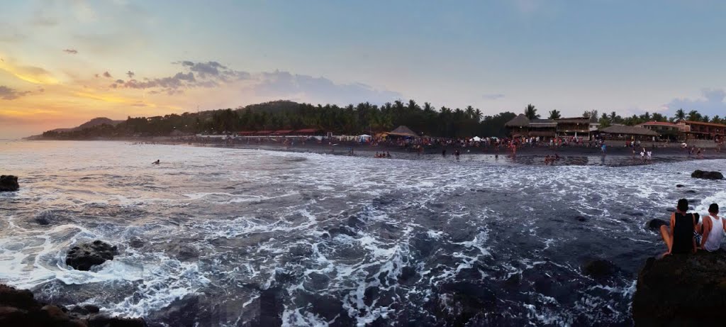 Playa el tunco by David Franco