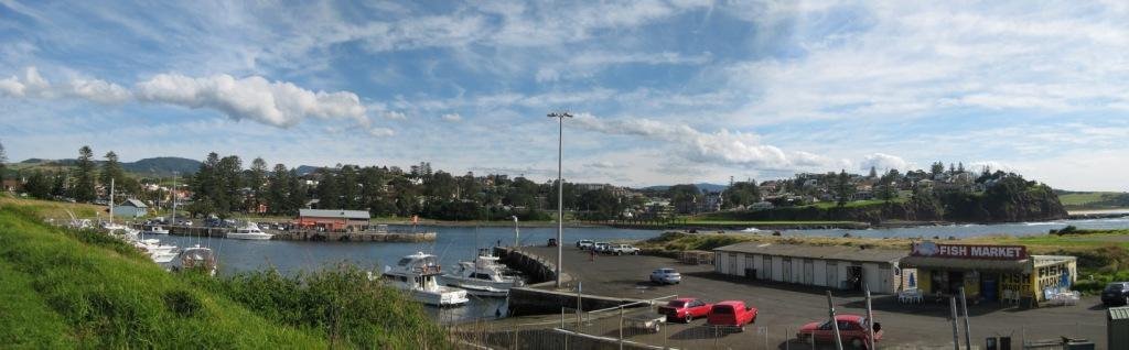 Kiama Harbour by hwong