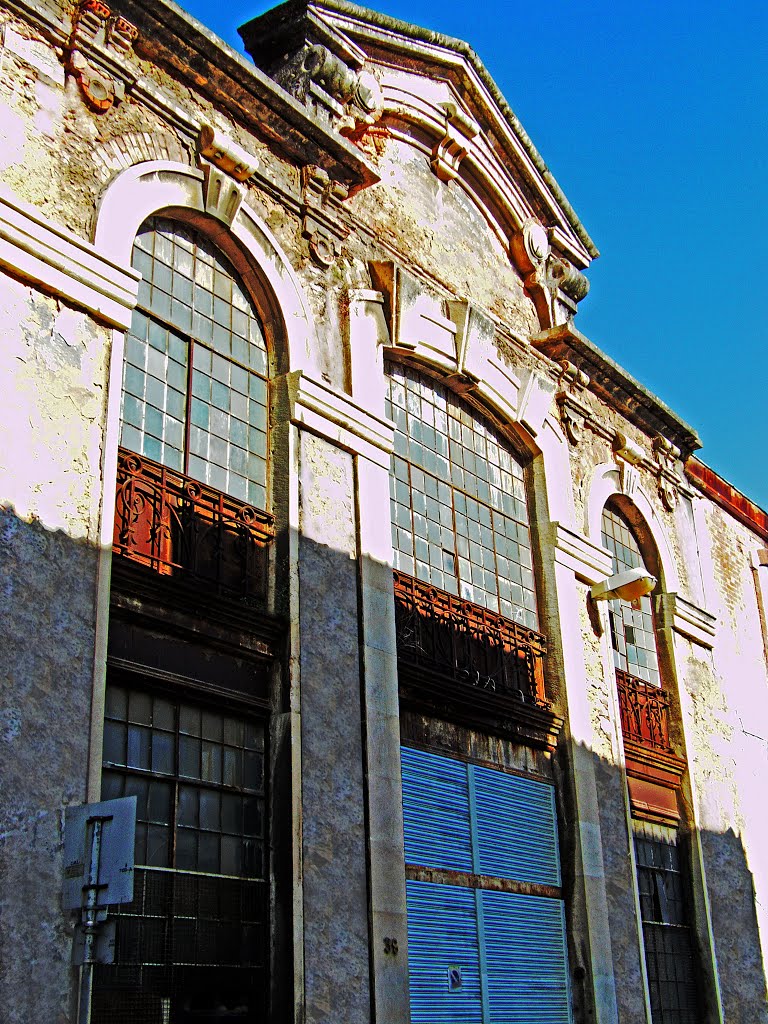 Boqueirão Duro, Santos-O-Velho by Jozhe Fonseca