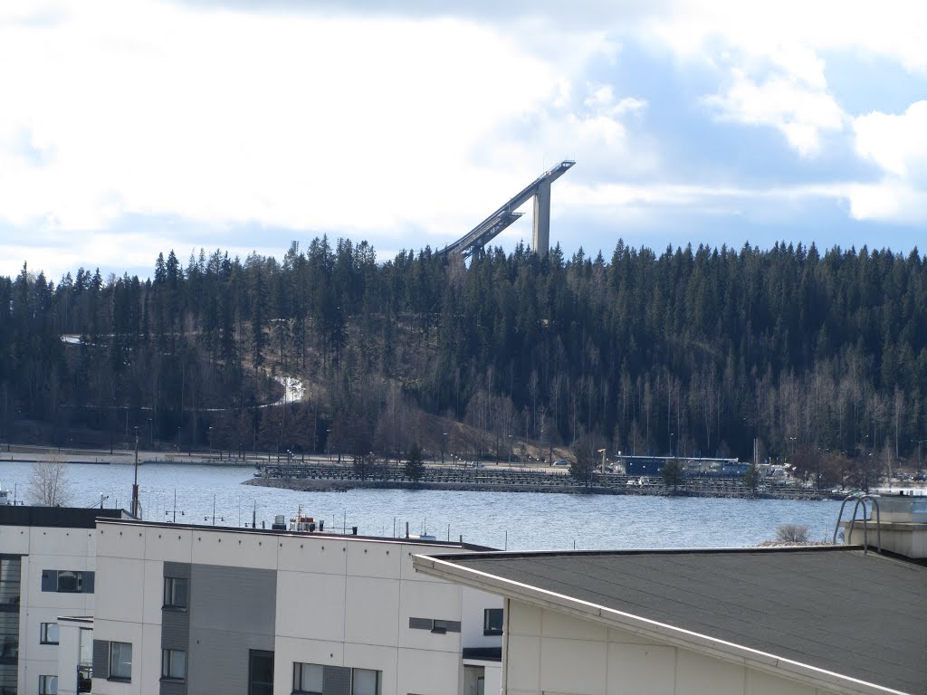 Ski jump by Petri Saarinen