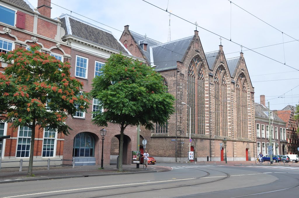 Kloosterkerk, La Haya by Ser Viajero