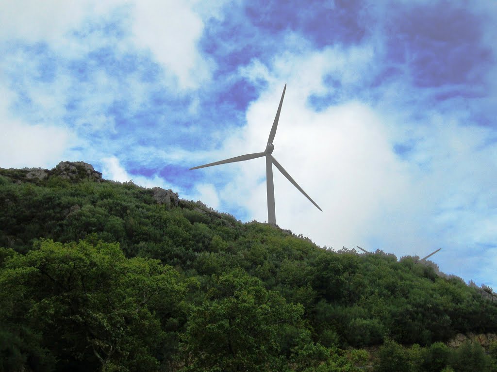 Eólicas na Serra da Freita by A Almeida