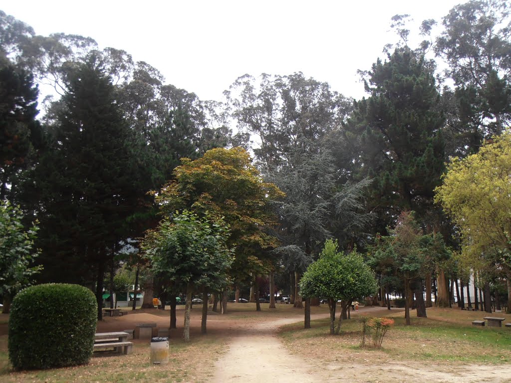 Parque Pernas Peón by Eladio Cortizo