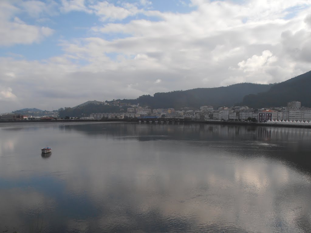 Enseada do Río Landro by Eladio Cortizo