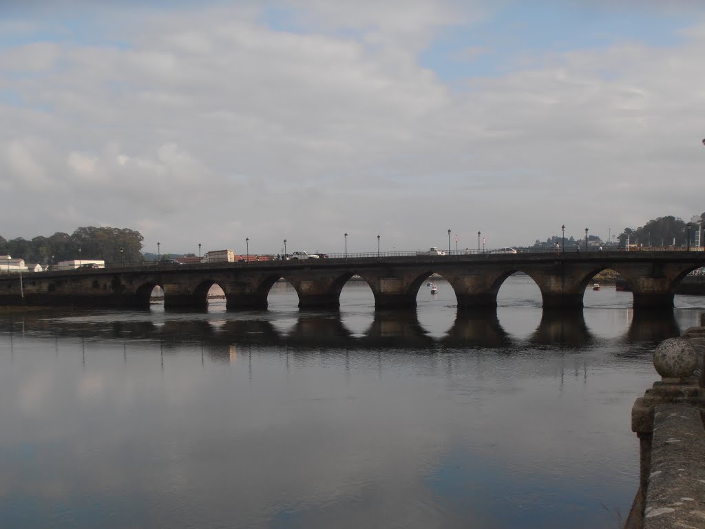 Ponte da Misericordia by Eladio Cortizo