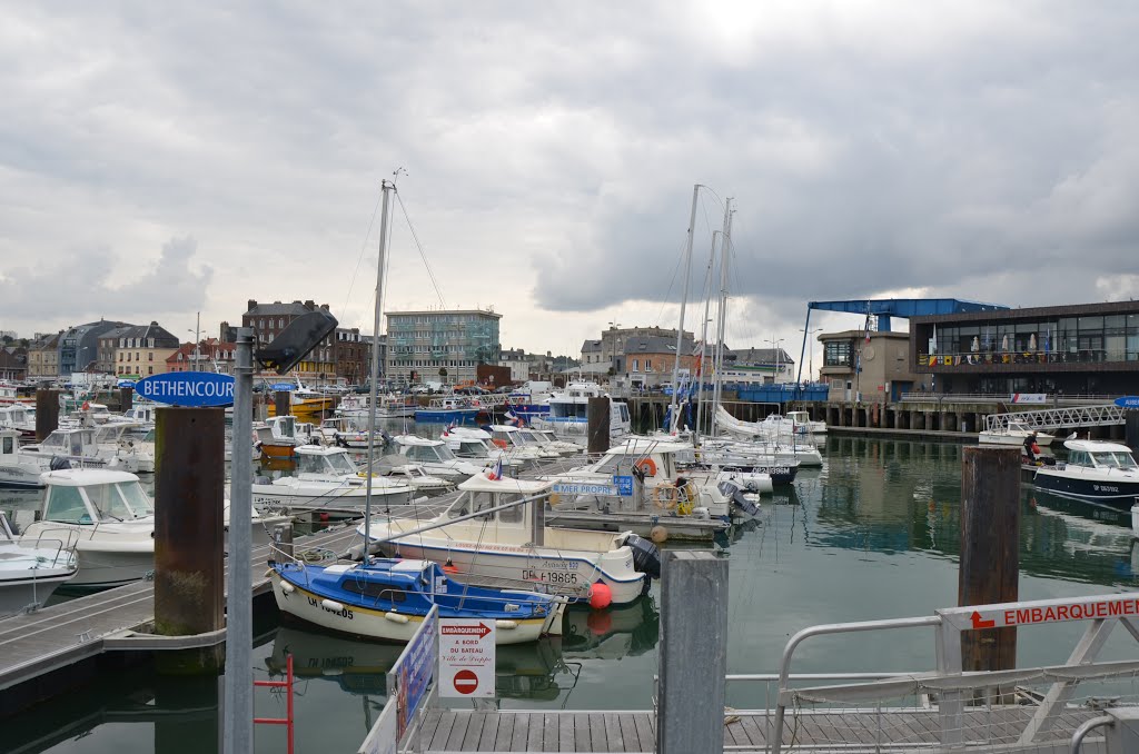 Porto di Dieppe by stefano incerpi