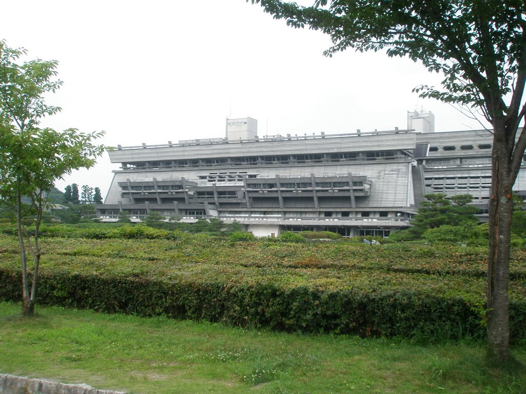 Kyoto International Conference Center (Kokusaikaikan) by KyotonoKappa