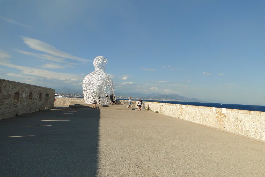 Antibes by Leon Petrosyan