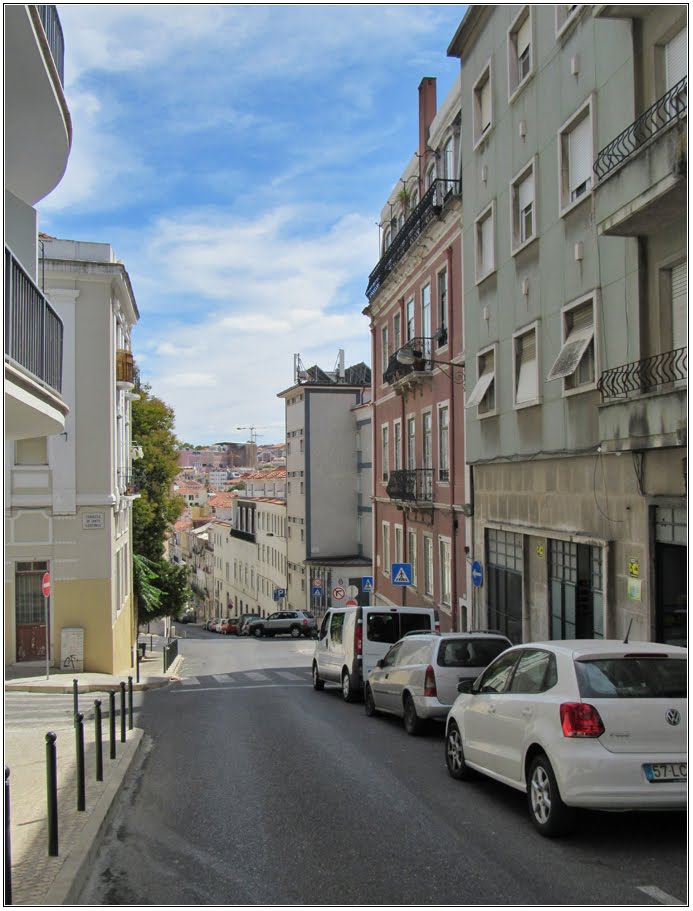 Rua de Santo Amaro by André Barragon