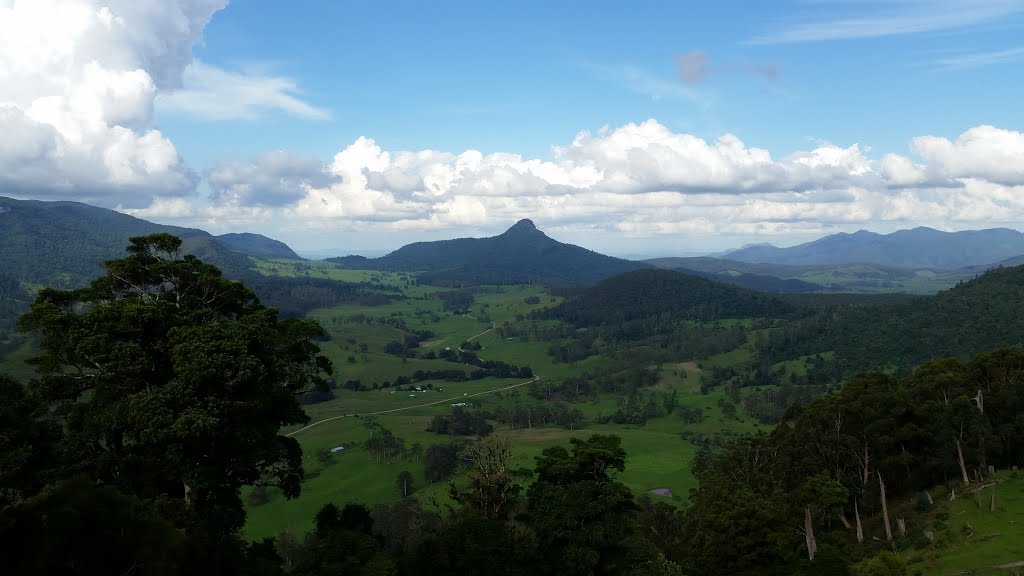 View from Carr's Lookout by mrpatikiri