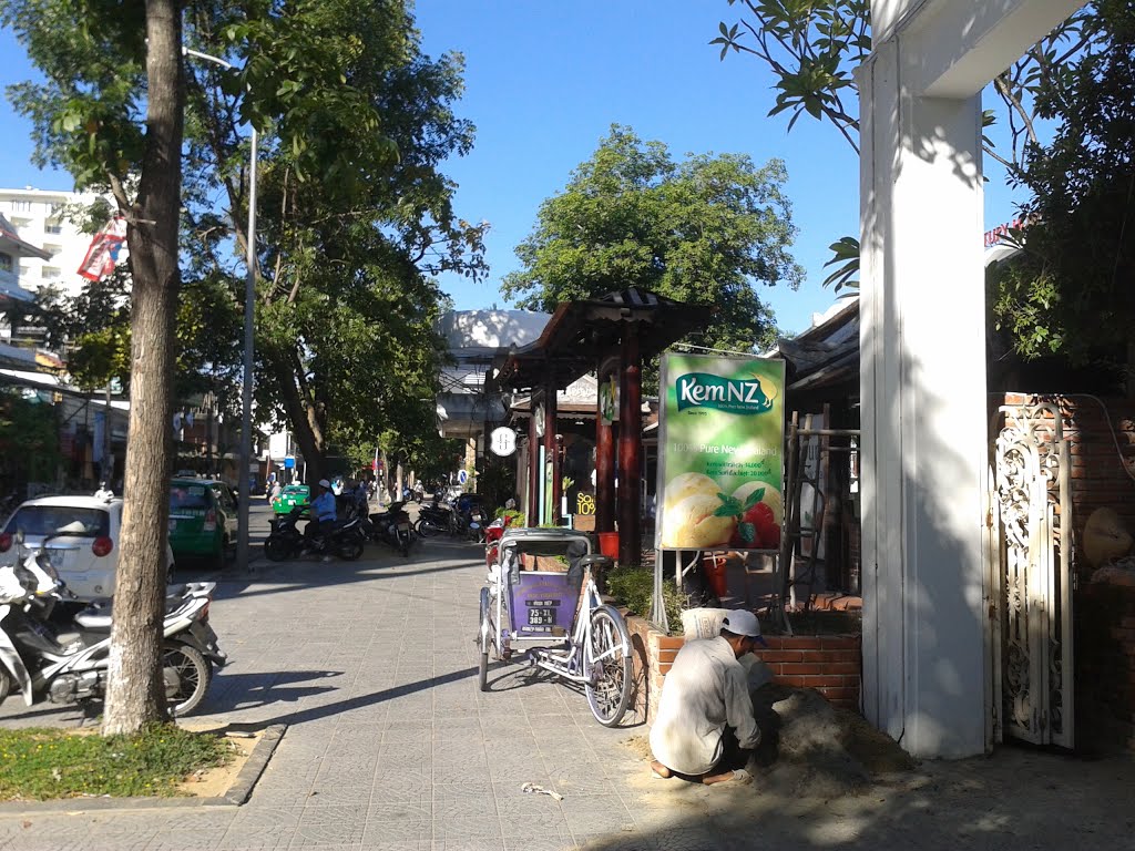 Phú Hội, Huế, Thua Thien Hue, Vietnam by Koti Eurasia