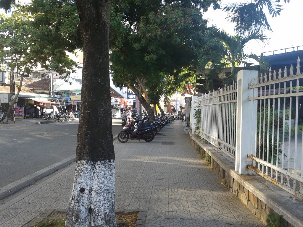 Phú Hội, Huế, Thua Thien Hue, Vietnam by Koti Eurasia