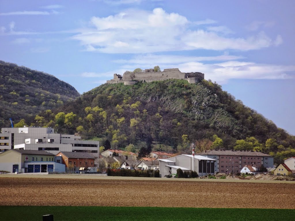 Hainburg an der Donau, Festung Hohenhainburg by Kurdo Kolenko