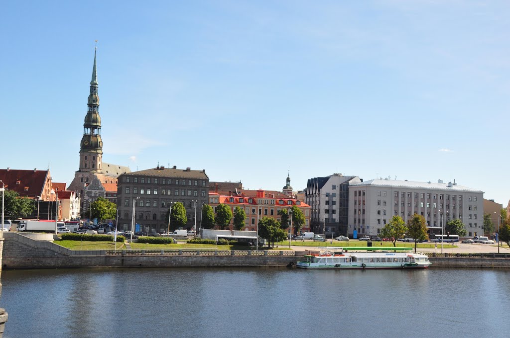 Río Daugava, Riga by Ser Viajero