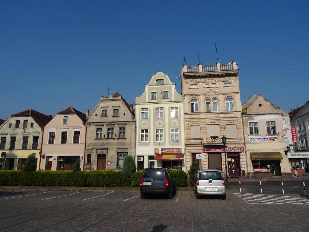 Rynek w Rawiczu by Adamec N.