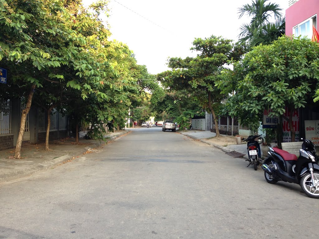 Vỹ Dạ, Huế, Thua Thien Hue, Vietnam by Koti Eurasia