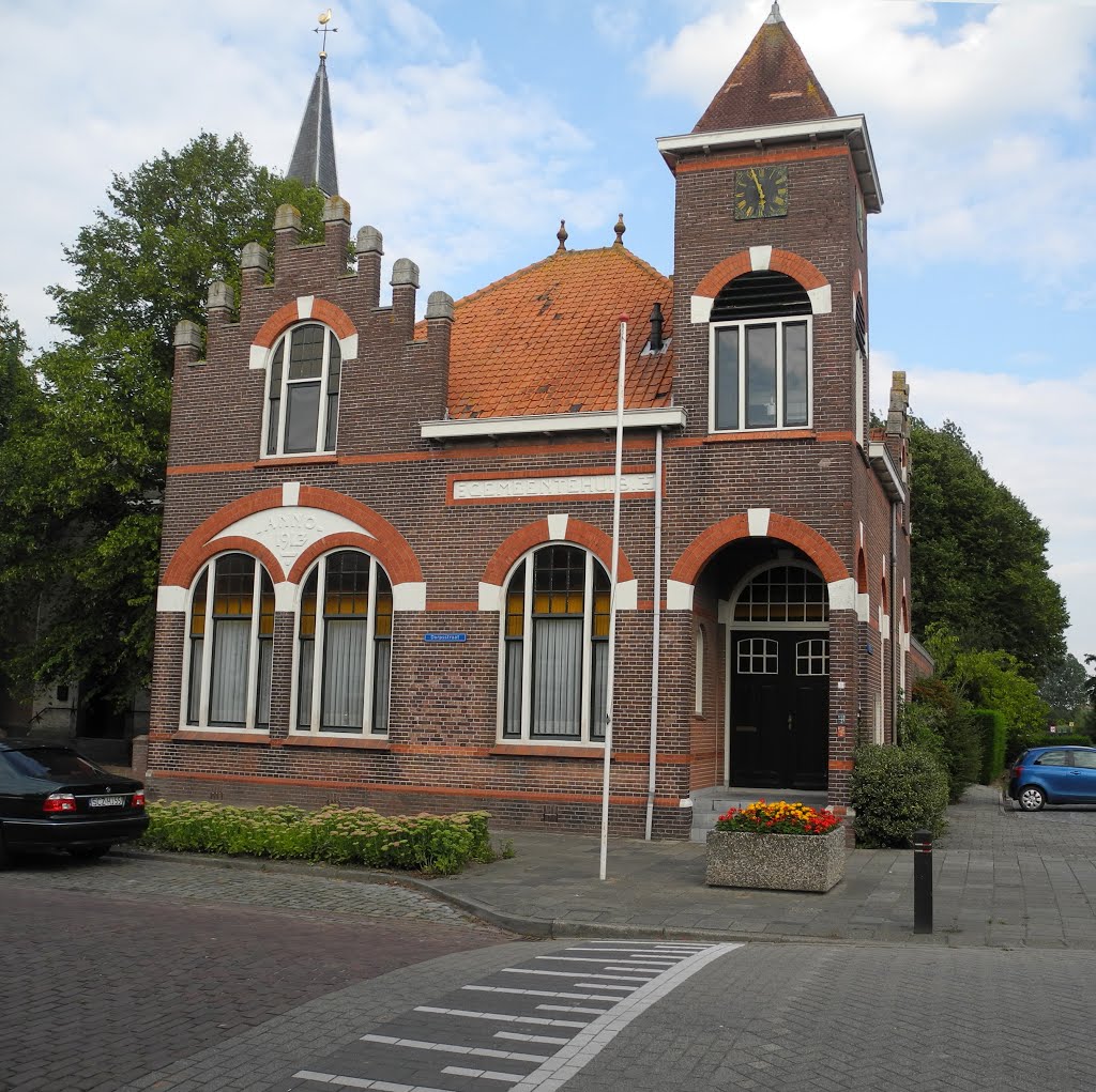 Hoofdplaat - Vm. Raadhuis by J.G. Nuijten