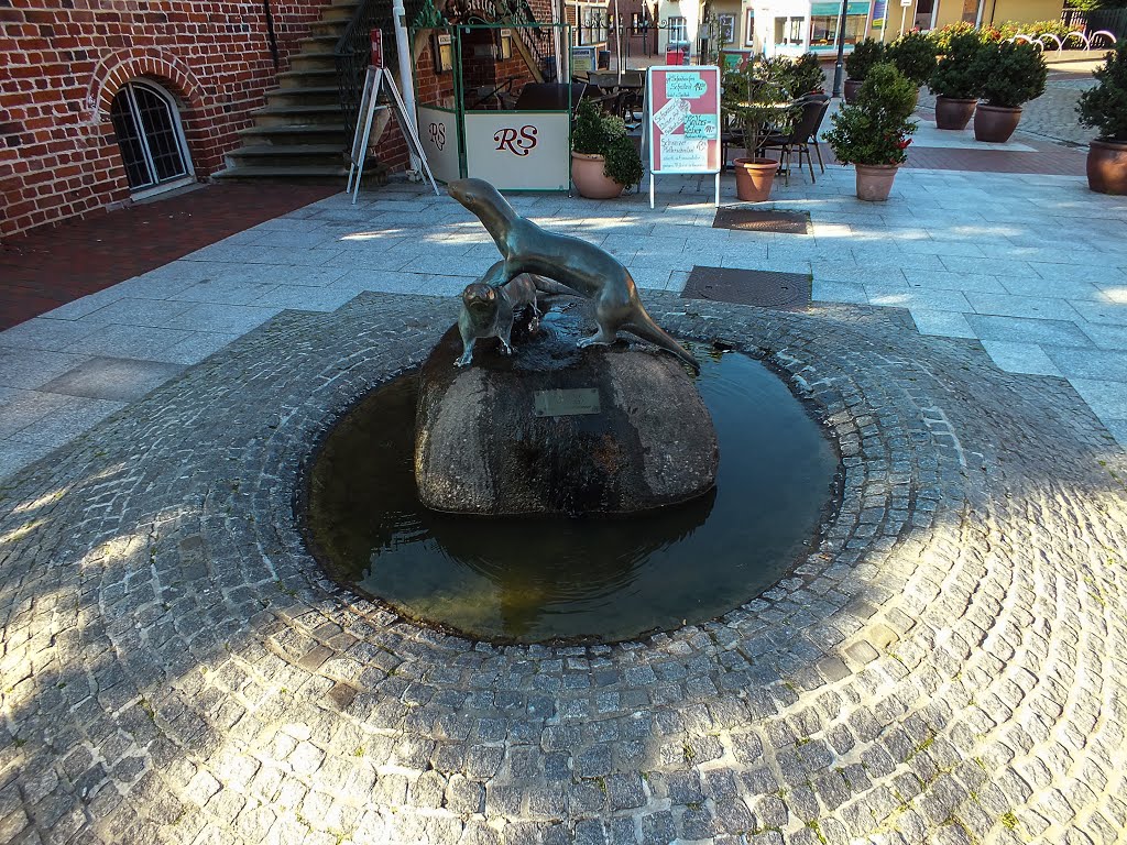 Brunnen in Otterndorf by Hermi Klinky