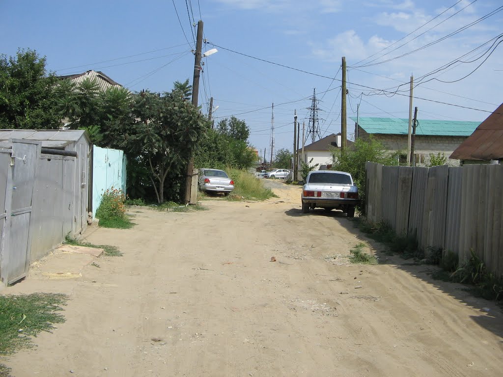 Dzerzhinskiy rayon, Volgograd, Volgogradskaya oblast', Russia by Victor Belousov