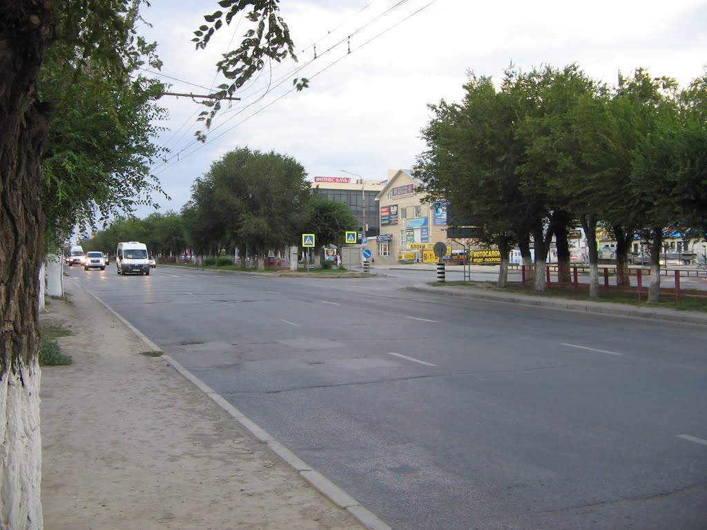 Dzerzhinskiy rayon, Volgograd, Volgogradskaya oblast', Russia by Victor Belousov