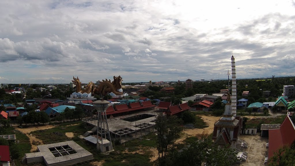 Rua Yai, Mueang Suphan Buri District, Suphan Buri 72000, Thailand by Eric Hanscom