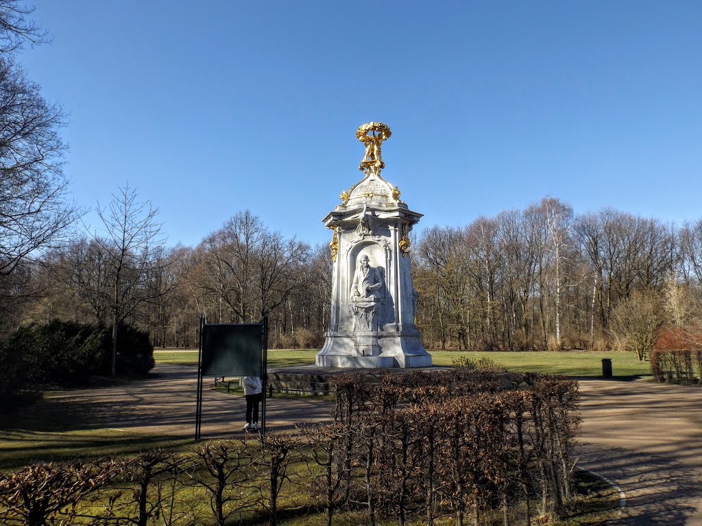 Berlin, Tiergarten, Beethoven-Haydn-Mozart Denkmal by Kurdo Kolenko