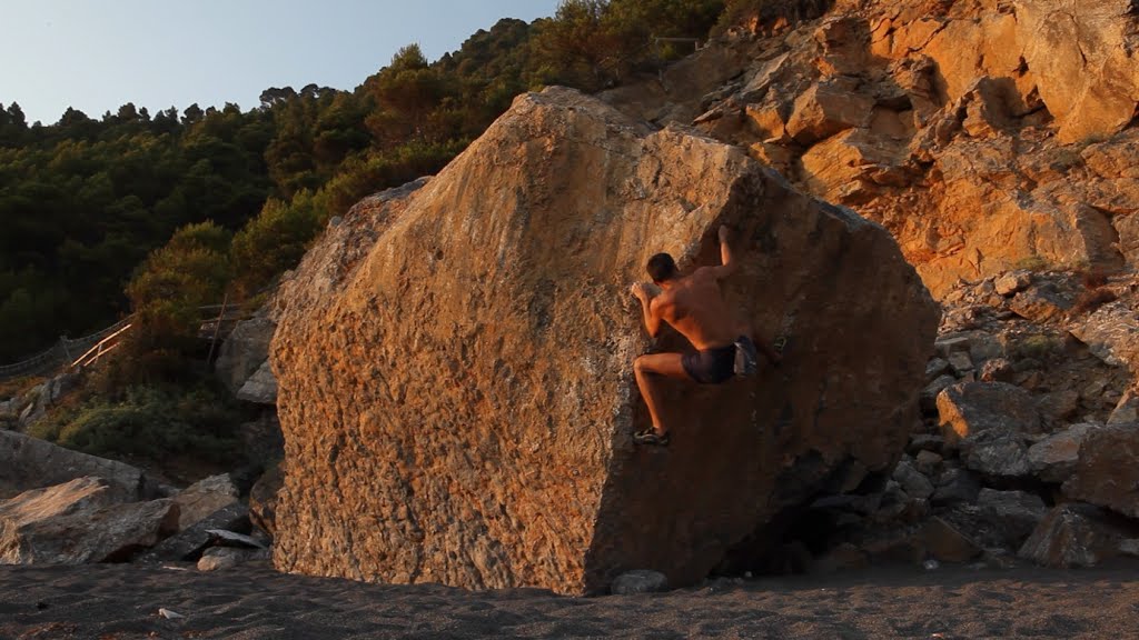 Boulder Punta Corvo by Stefano Taglini