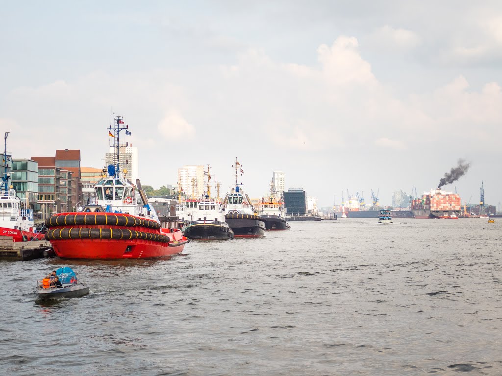 Altonaer Fischmarkt, Hamburg, Germany by Stefan Vossemer