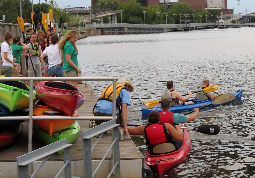 Kayaks @ Wlnt St Dock by Lane Fike