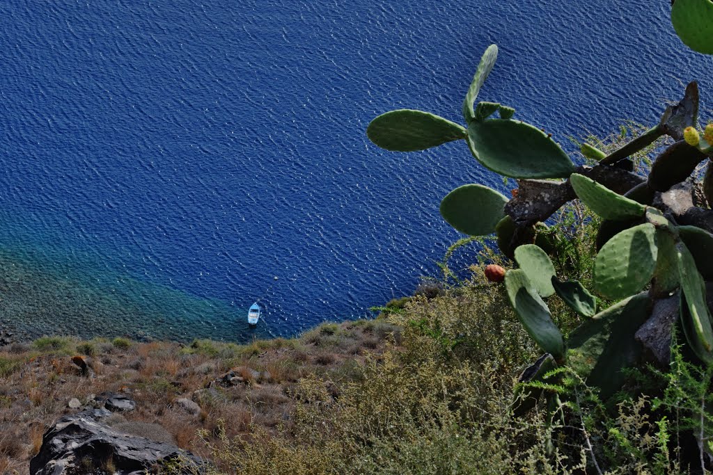 By zerkos, Greece, Santorini Island, Thirasia isl. by Zer kos