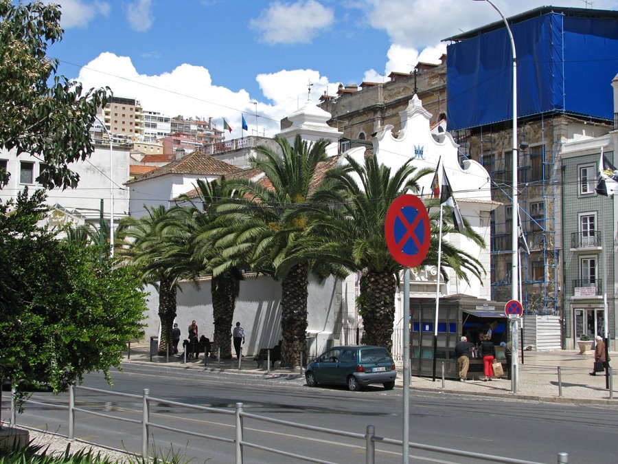 Praça de Martim Moniz by André Barragon