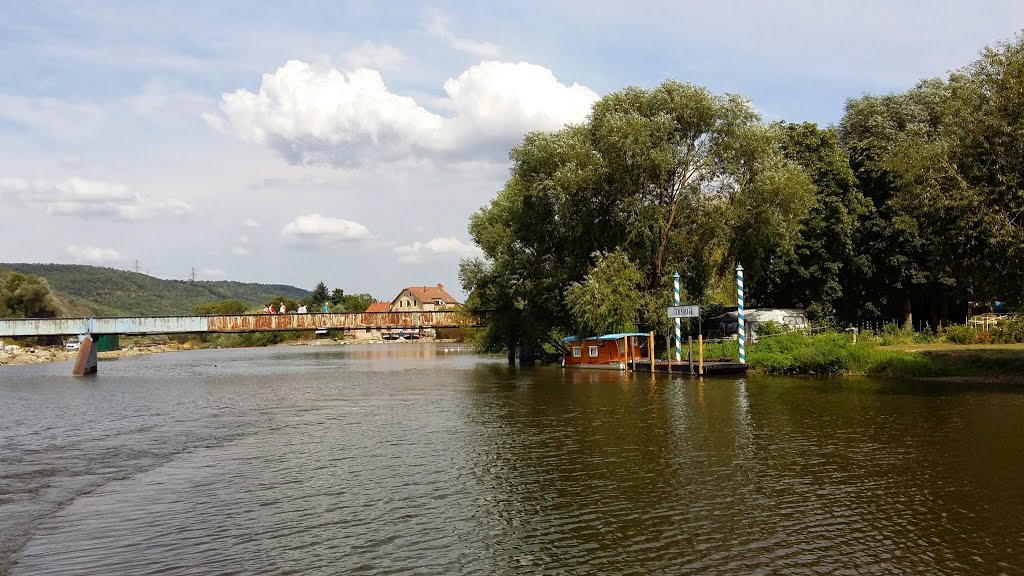 Praha-Lipence, Czech Republic by matvej