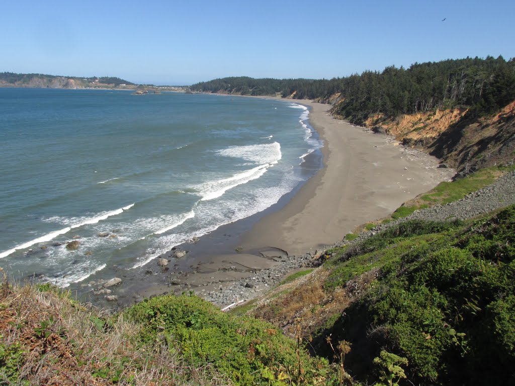 Tranquil Oceanside Near Beverly Beach State Park, Oregon Jul '15 by David Cure-Hryciuk