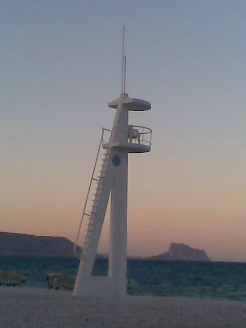 Lifeguard lookout post (taken with camera phone) by JasonF