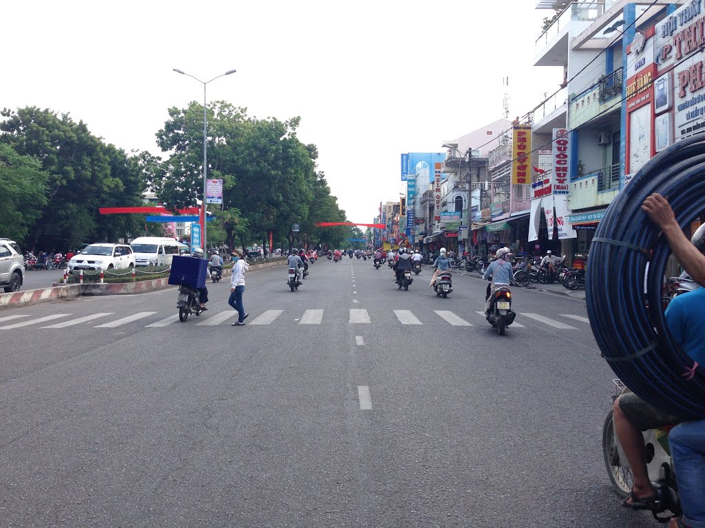 Phú Hòa, tp. Huế, Thừa Thiên Huế, Vietnam by Koti Eurasia