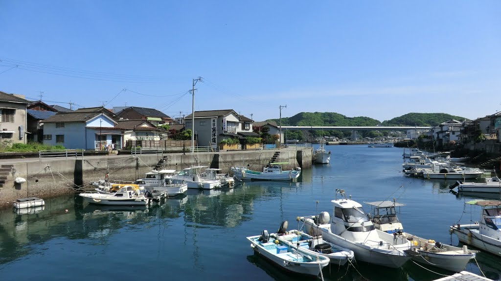 Ushibukamachi, Amakusa, Kumamoto Prefecture 863-1901, Japan by Teras Yas