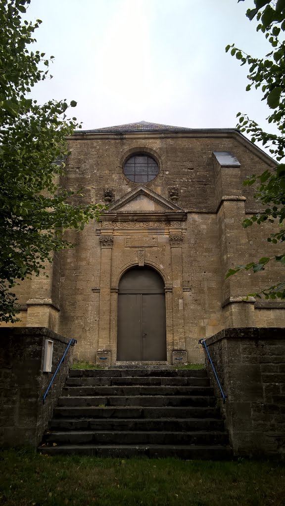 Église Saint-Martin de Pouilly-sur-Meuse, France by J-C Oslo