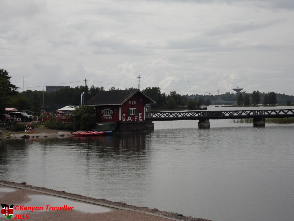 Cafe Regatta on the sea by Kenyan Traveller