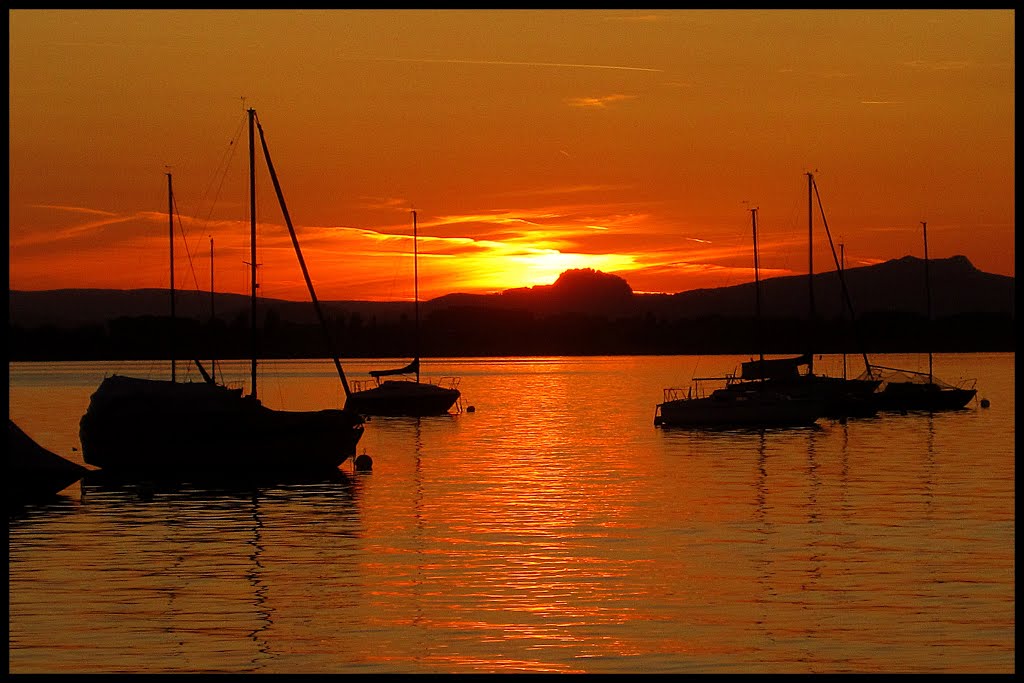 Sonnenuntergang in Allensbach by baliagent