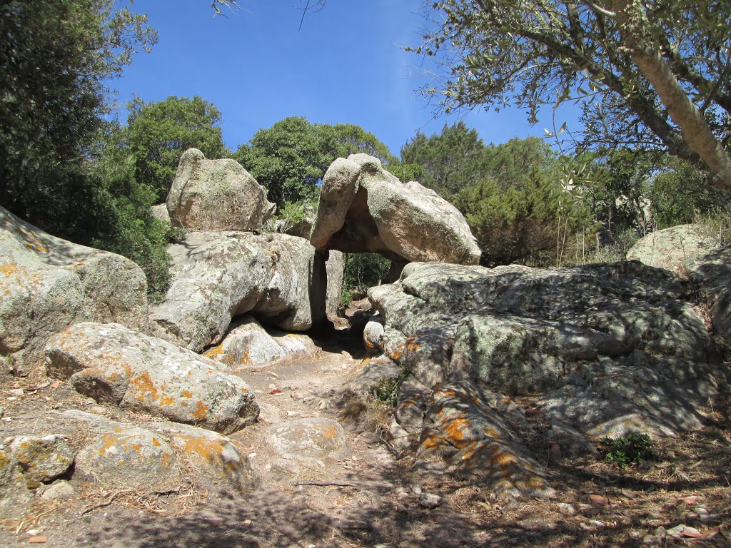 Dolmen by Ismaele Valsecchi