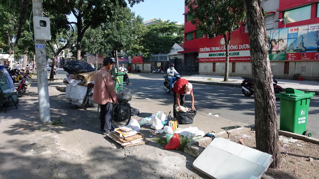 Ho Chi Minh City Thành phố Hồ Chí Minh 城舖胡志明 胡志明市 ホーチミン市 호찌민 시 นครโฮจิมินห์ by Thanh Việt Tiêu (TH…