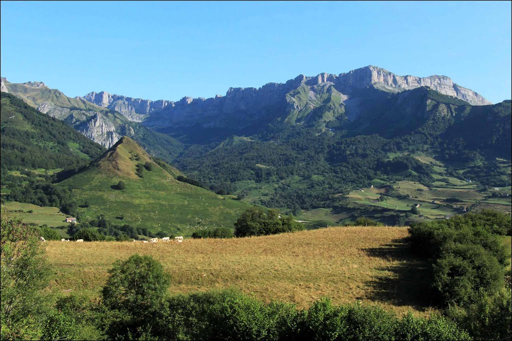 Vallée de Lescun - les orgues de camplong by Patricia Danilo Roye…