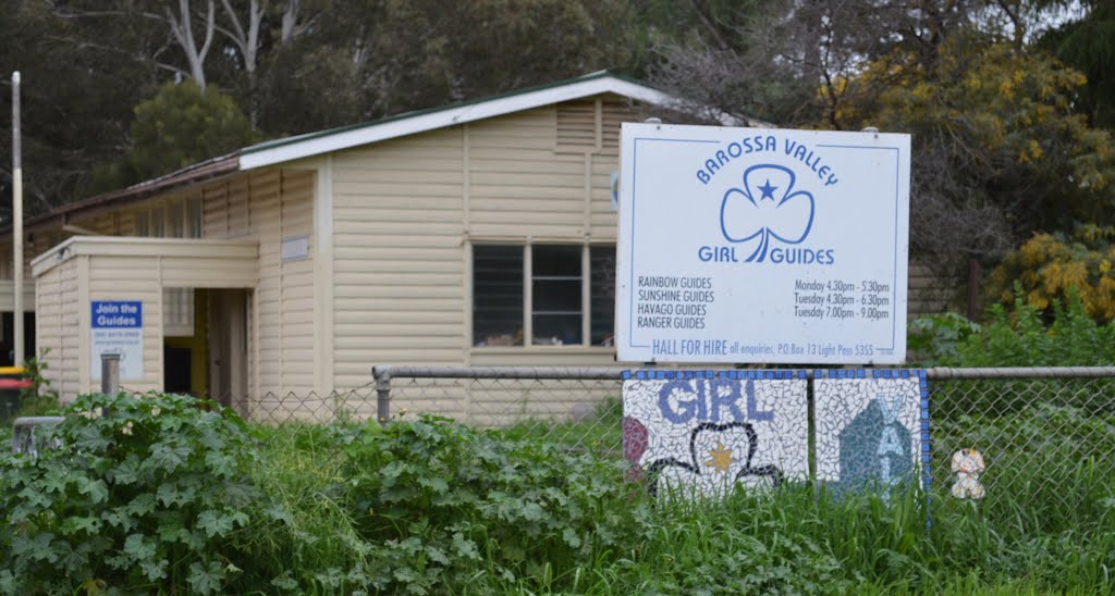 Street frontage of Guide Centre by Phaedrus Fleurieu