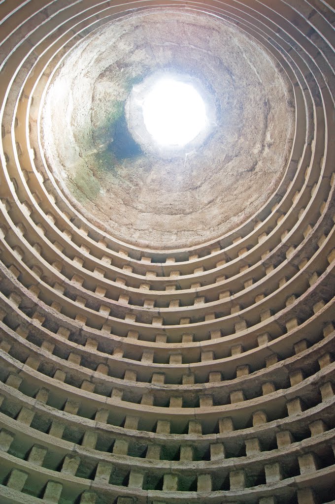 Dirleton Castle 04 Doocot Interior by Colin Jackson - colj…