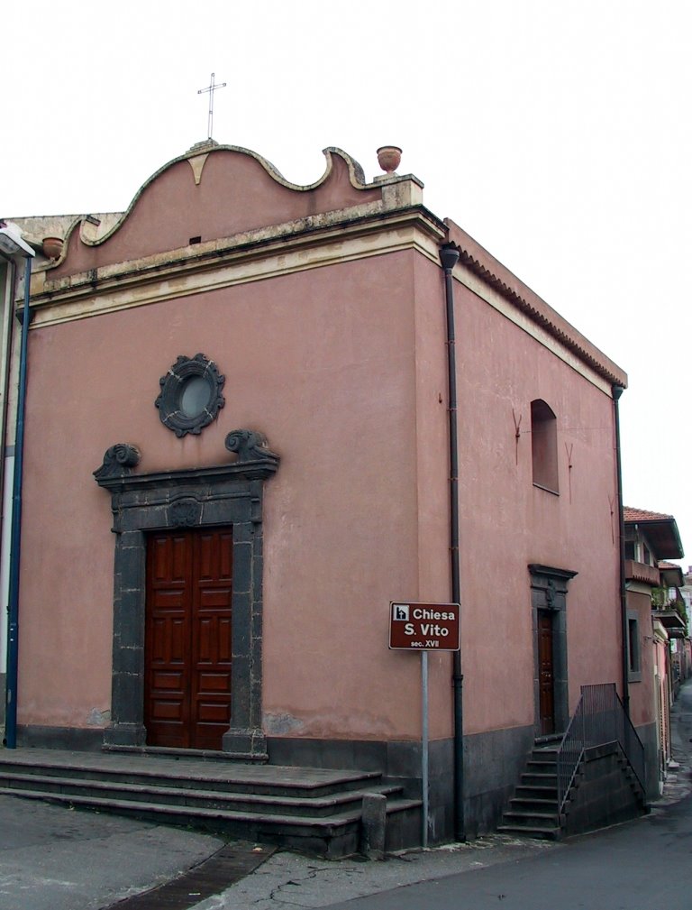 Chiesa San Vito.Sorta prima del 1642, ha una pianta rettangolare con abside. by Taoetna